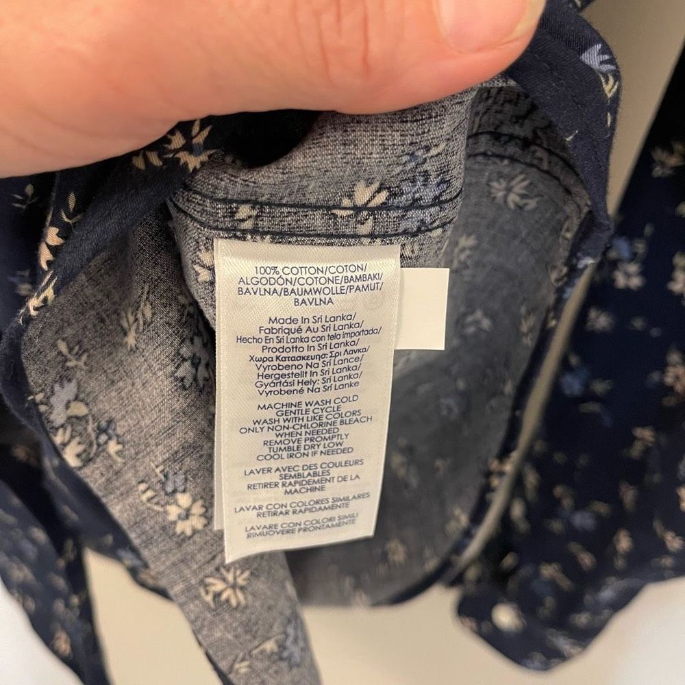 Chaps Women Shirt Large NWOT Button Down Cotton Floral Blouse - Picture 4 of 8